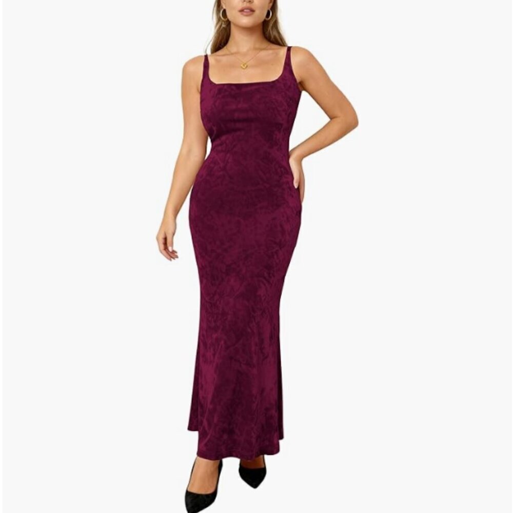 NWT Burgundy Velvet Long Dress Size Large